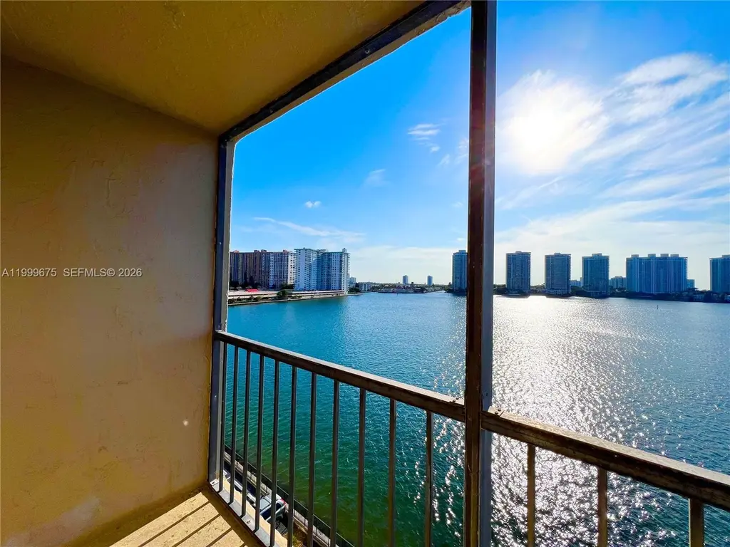 17600 N Bay Rd Unit N701