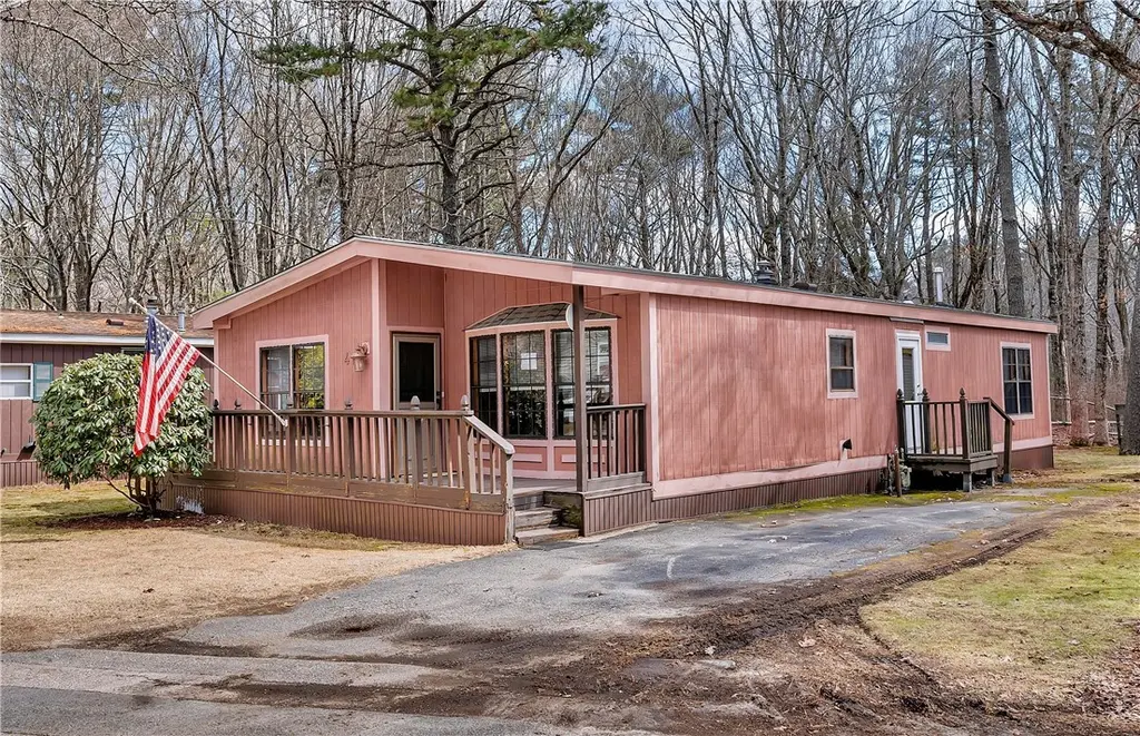 41 Leisure Way
