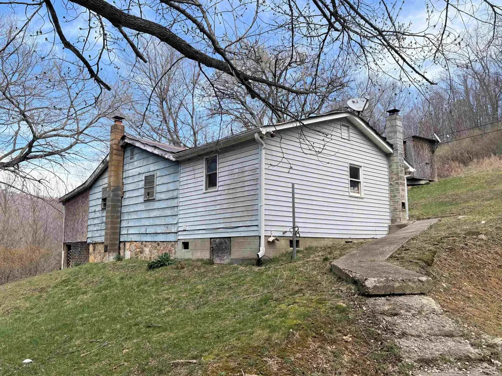 263 Hopkins Rd