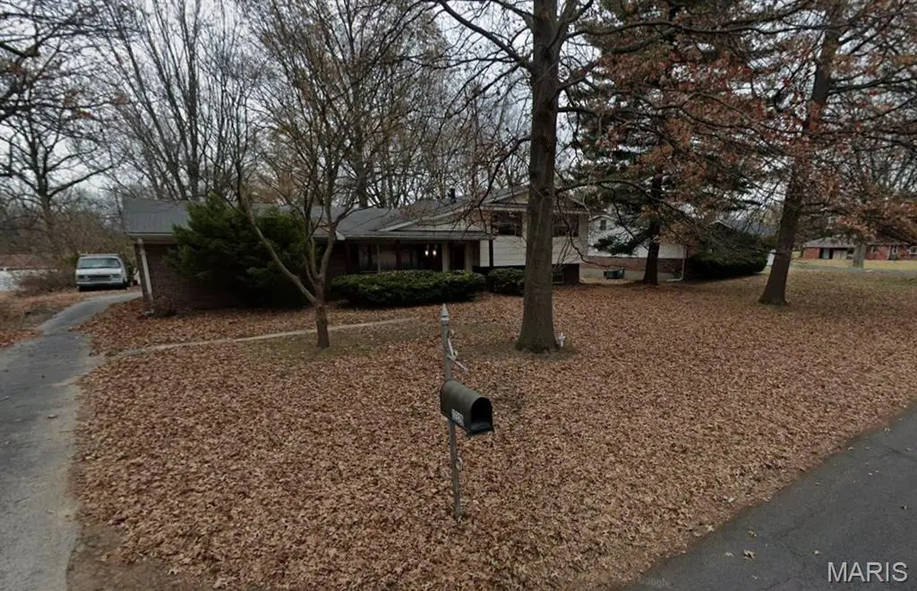 12320 Space Dr