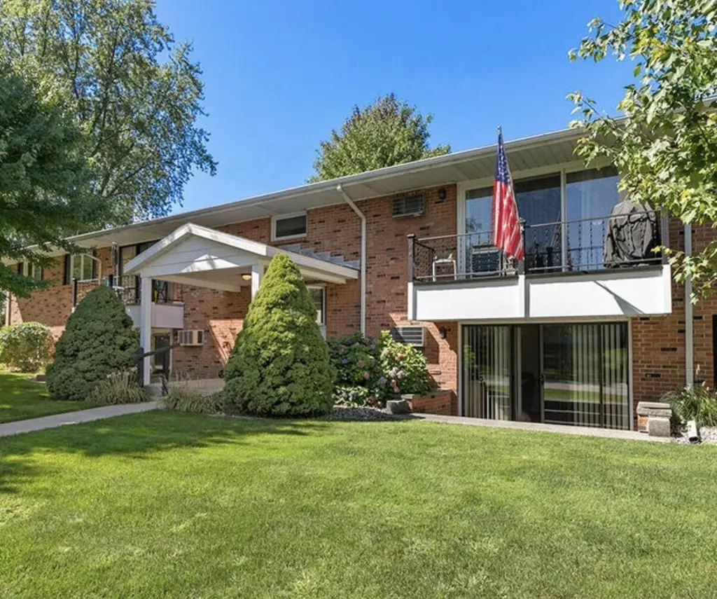5350 Southbrook Ct #18
