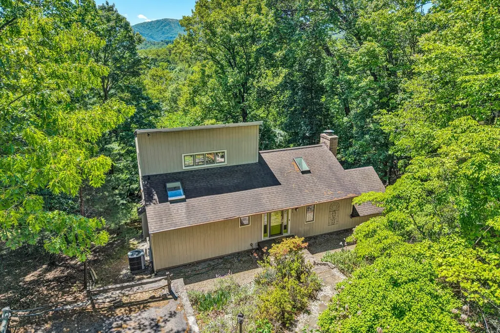 6275 Smokey Ridge Rd