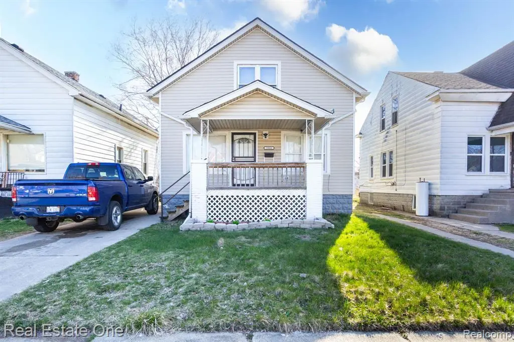 18666 Carrie St