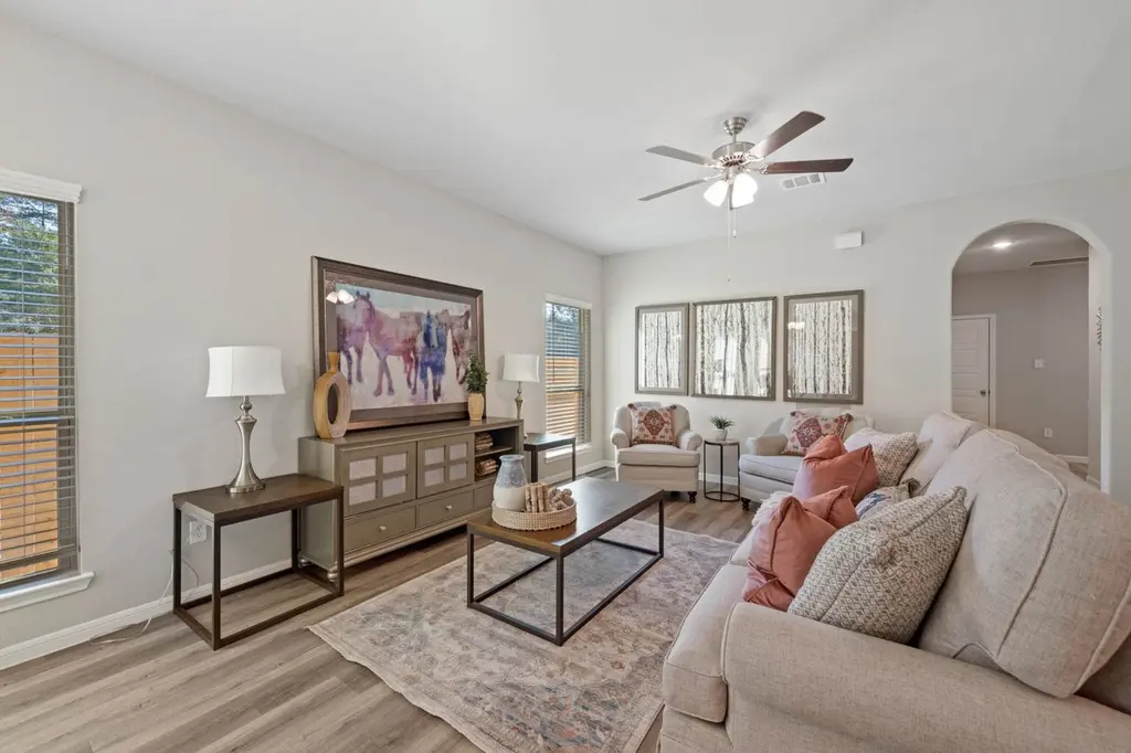 24704 Sonora Crescent Cir