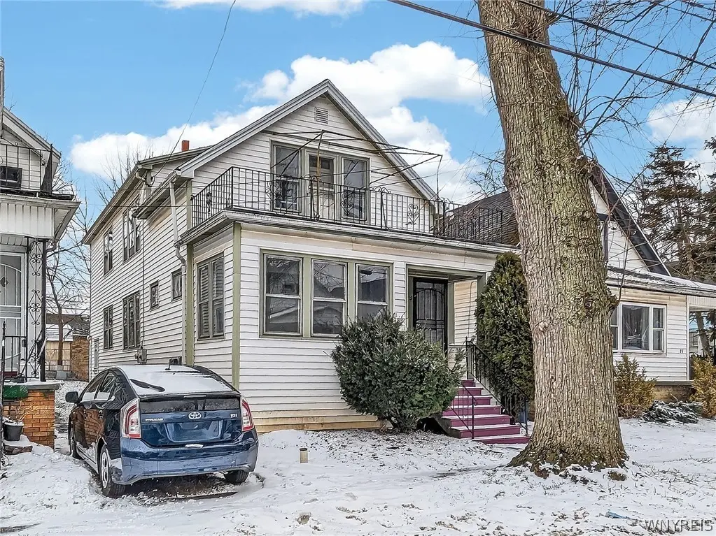 23 Humason Ave