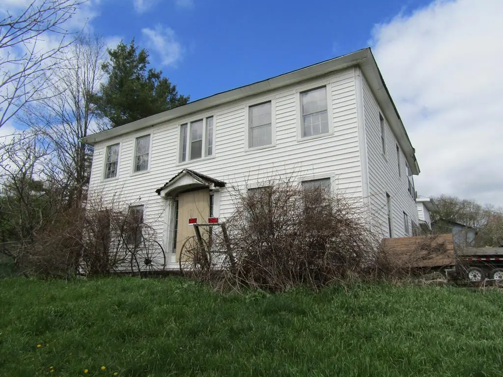 224 Knowlton Rd