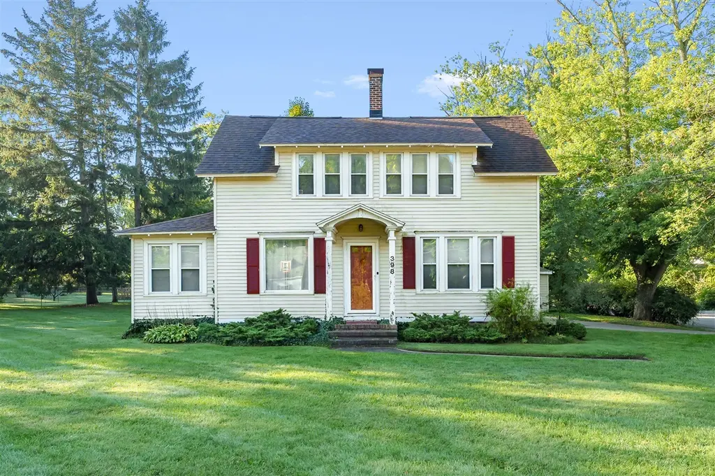 398 W Napier Ave
