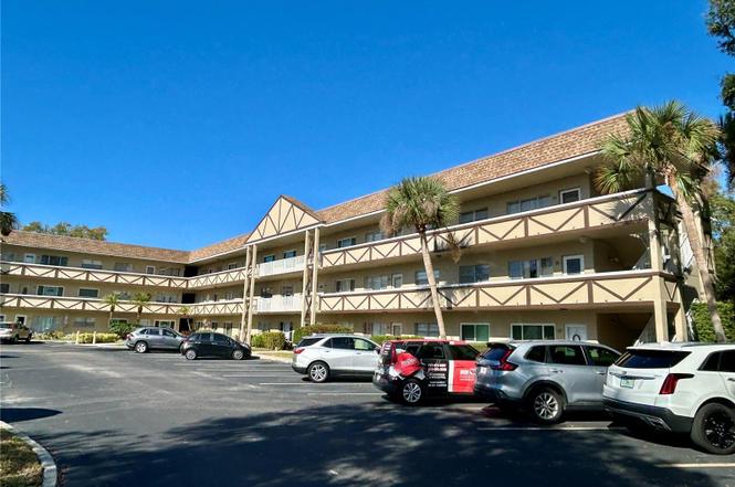 2464 Australia Way E #78