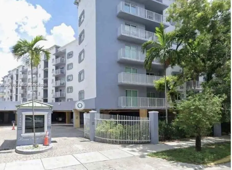 2415 NW 16th St Rd Unit 201-1