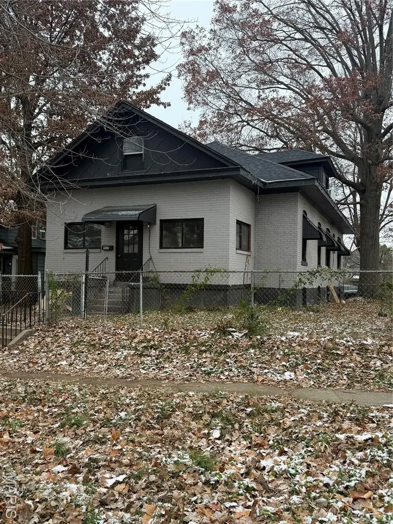 902 Jefferson Ave