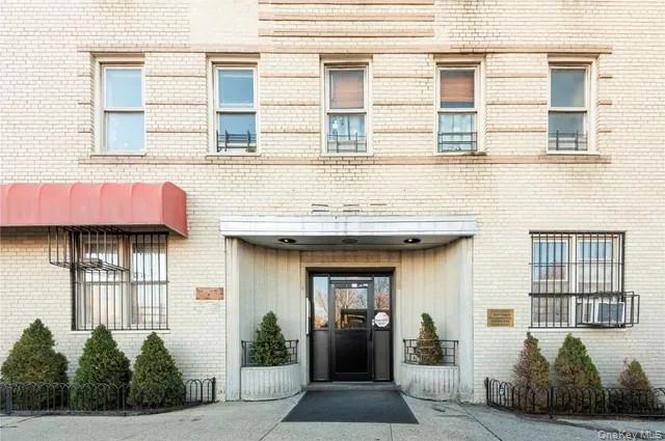 2190 Boston Rd Unit 5K