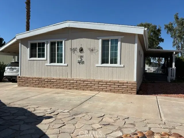 578 Channel Way