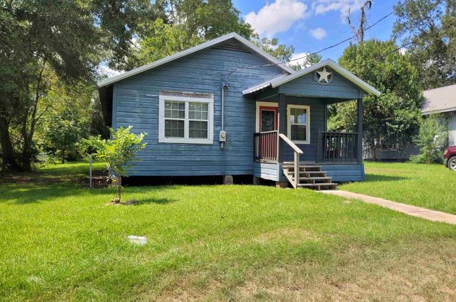 205 N Lelia