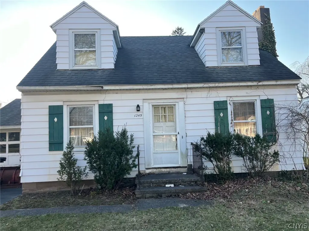 1245 Howard Rd