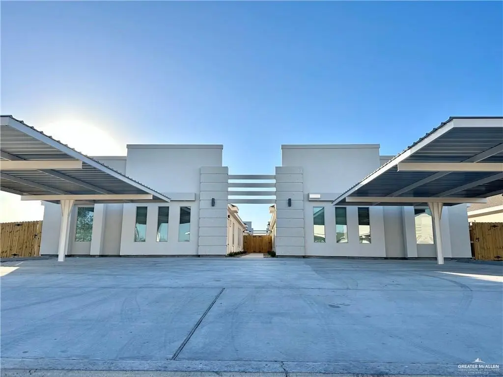 1404 Vani Dr