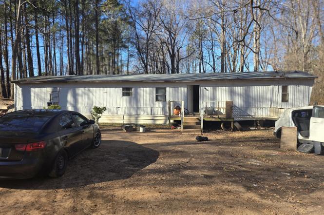 6782 Pinecrest Rd