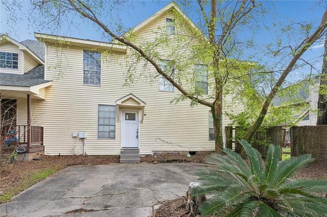 112 Napoleon Ave #30