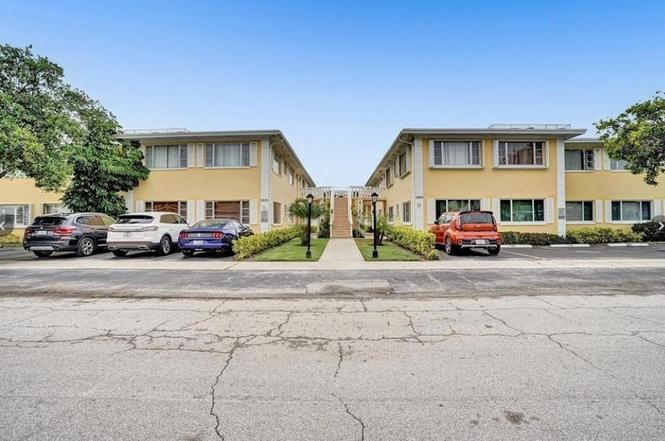 5820 NE 22nd Way #628