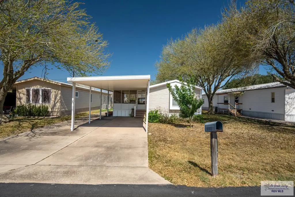 15749 Orange Dr