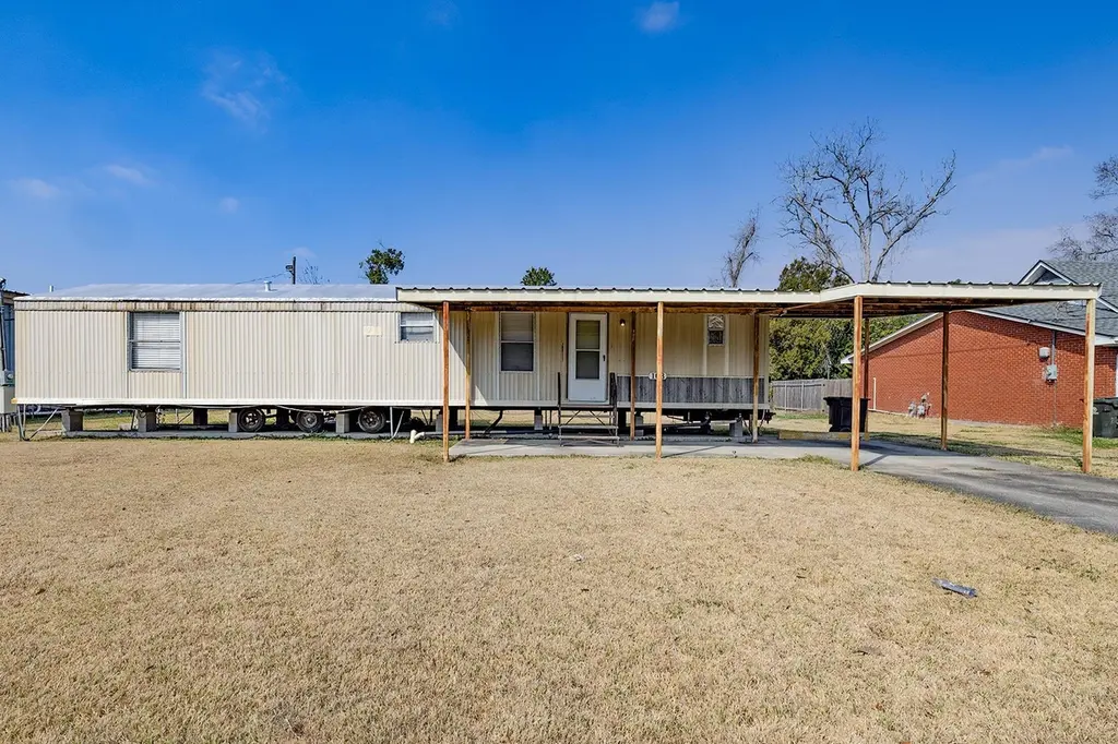 103 Morrison Ave