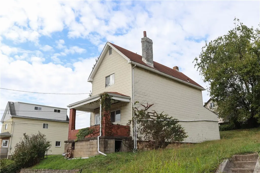 906 Florence Ave
