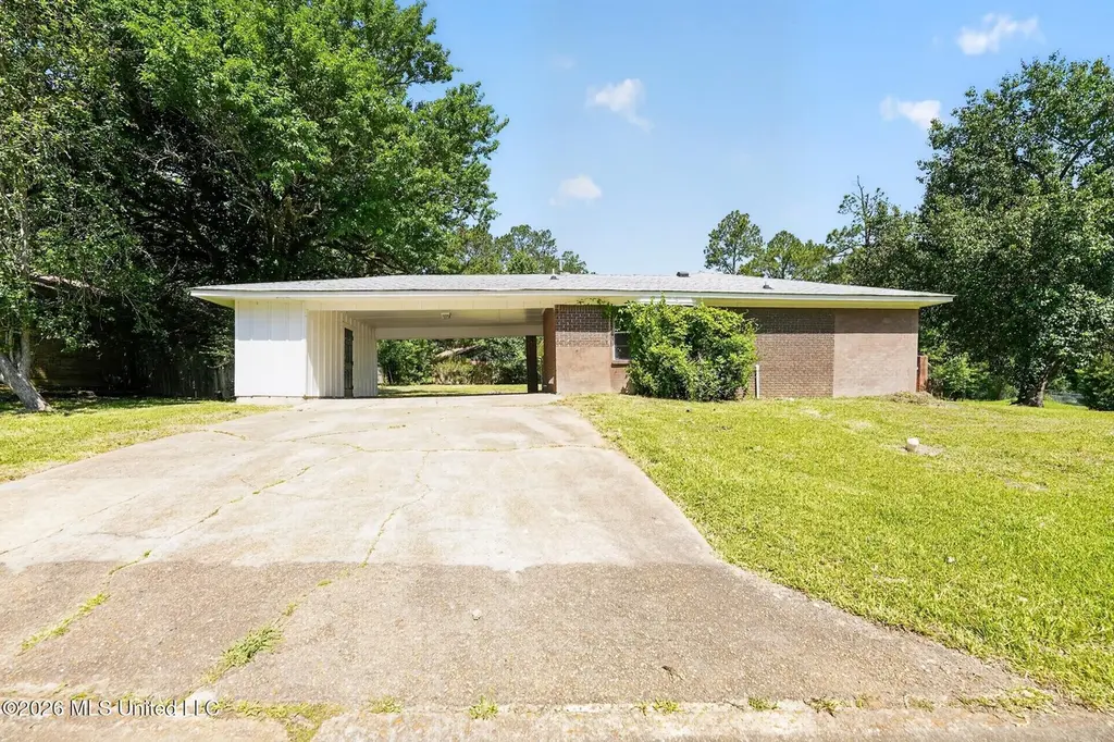 603 Chelsea Dr
