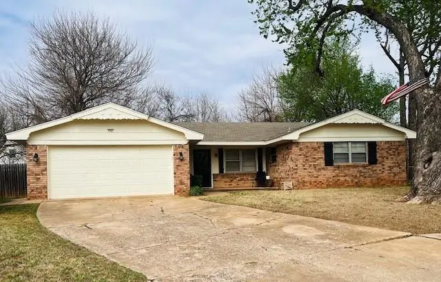 335 W Cedar Dr