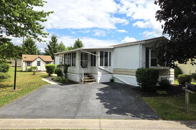 3 Meadow Run Pl