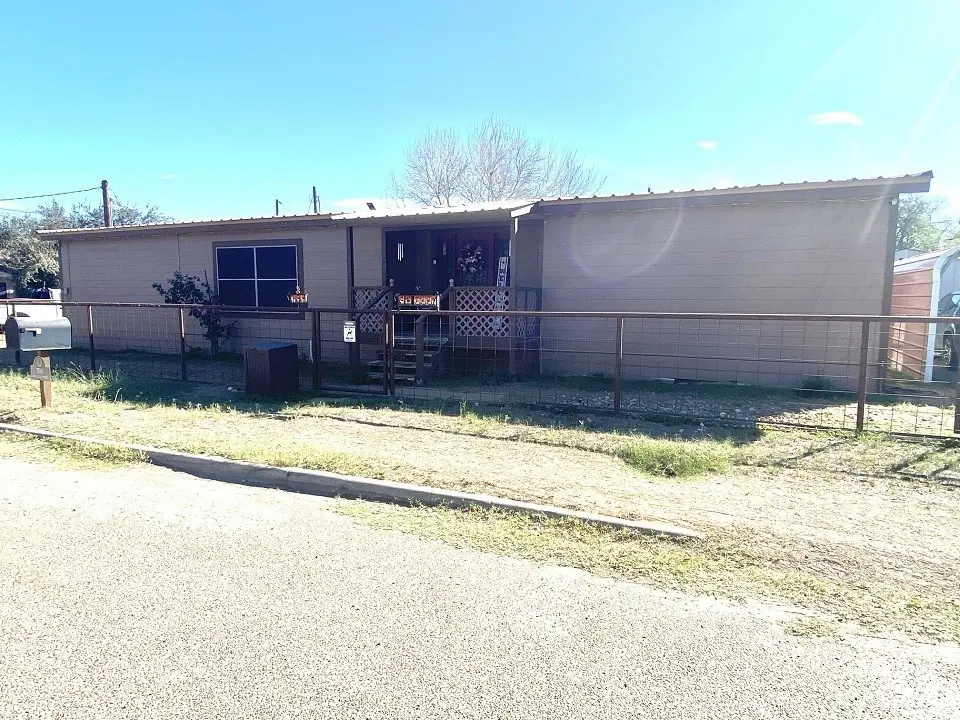 701 W Lucille St