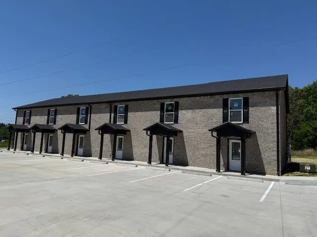 740 Kings Ln Unit A2