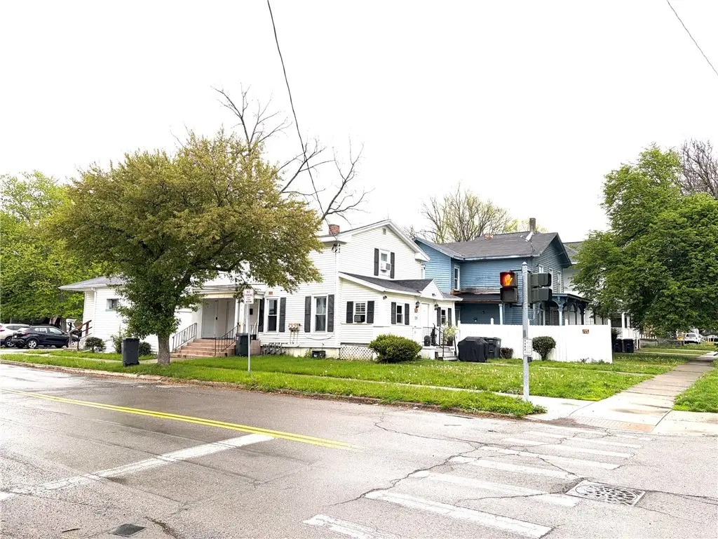 403 Walnut St