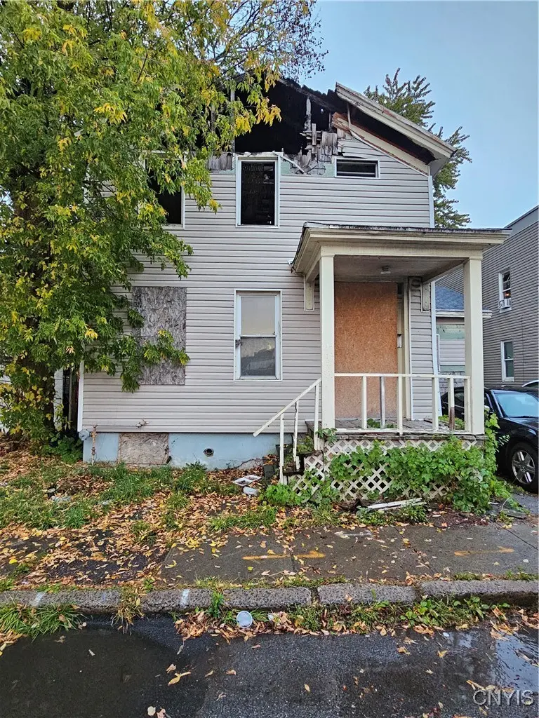 1003 Smith Pl