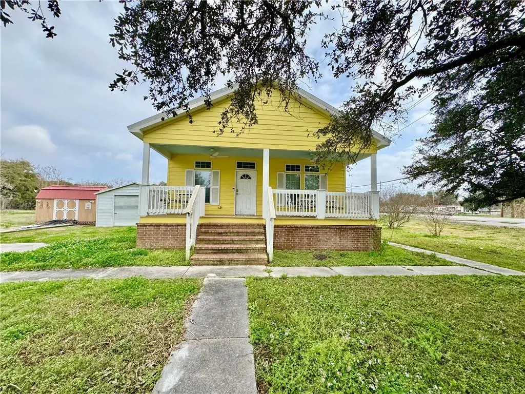 105 Mimosa Ln