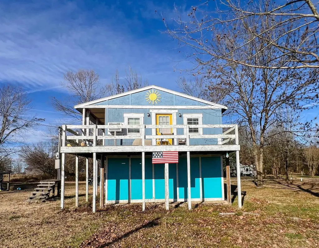 486 Water View Loop