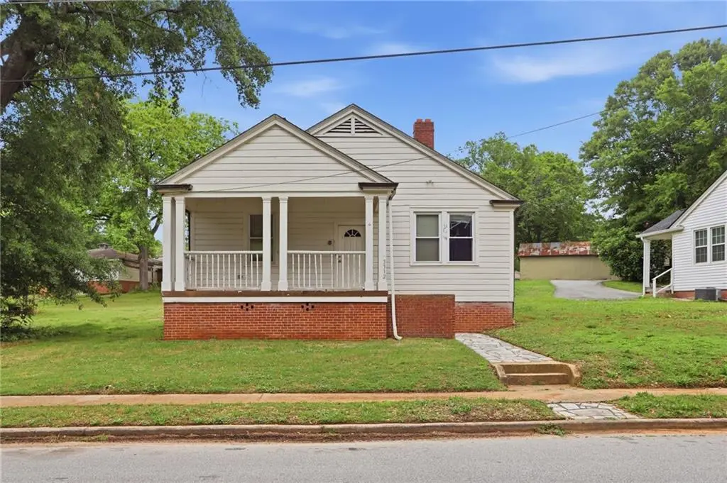 3312 Bloomfield Ave