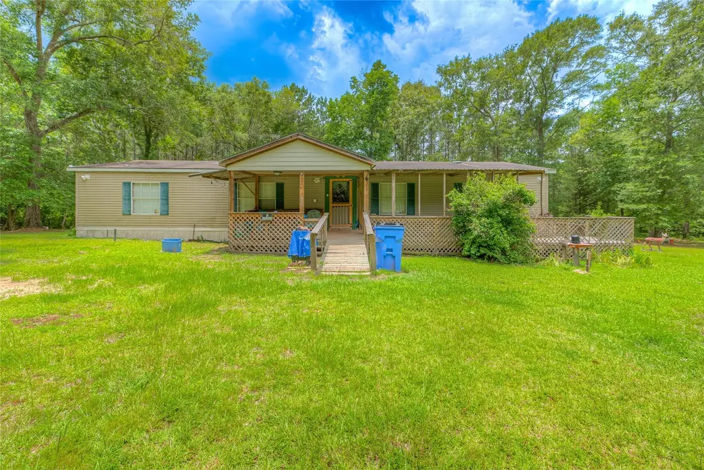 657 Parrish Rd