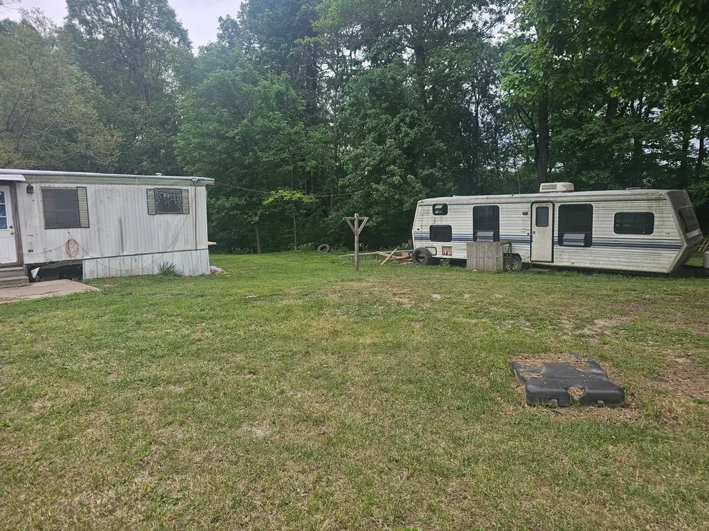 506 Blue Door Rd