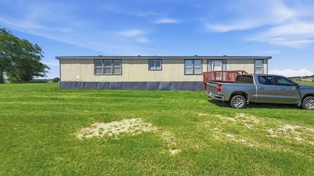 185 Private Road 4437