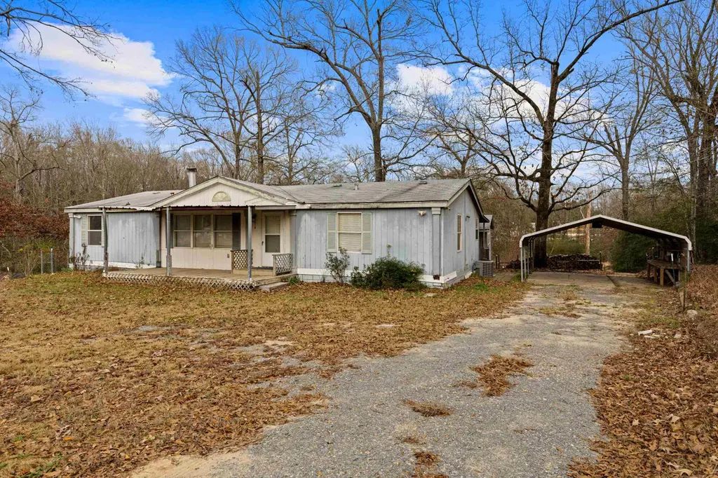 410 Lake Rd