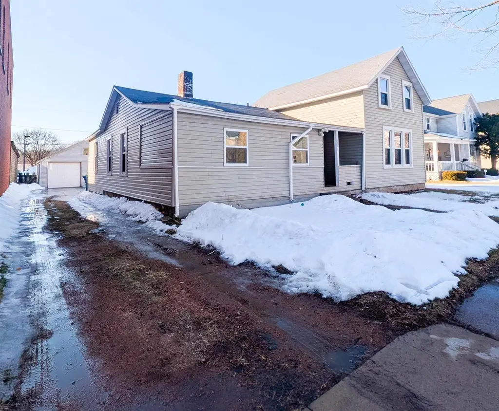 206 N 2nd Ave
