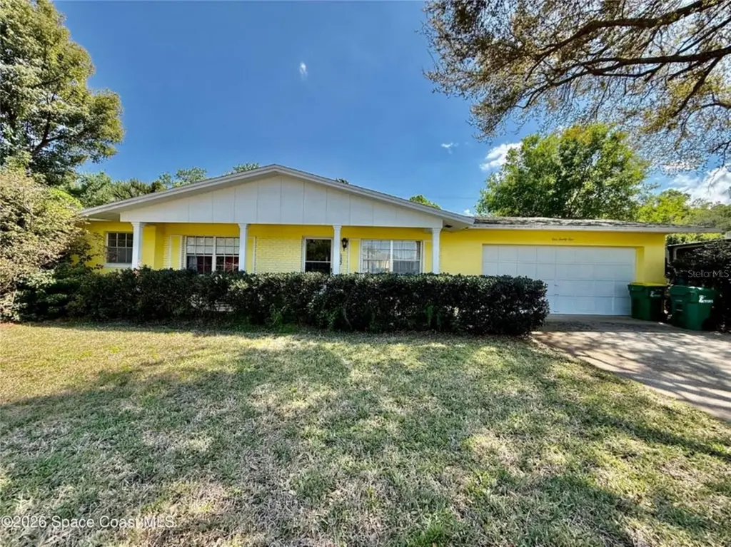 121 Maplewood Dr