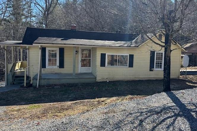 1319 Case Knife Rd