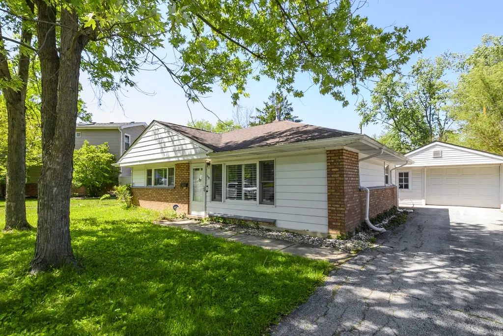 336 Mohawk St