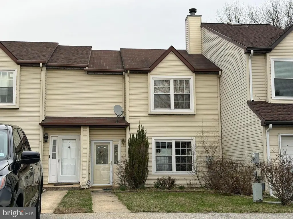 4 Ross Ct