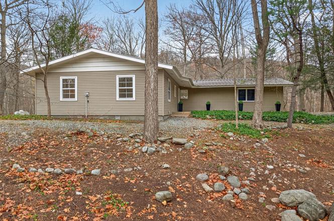 89 Maple Brook Rd
