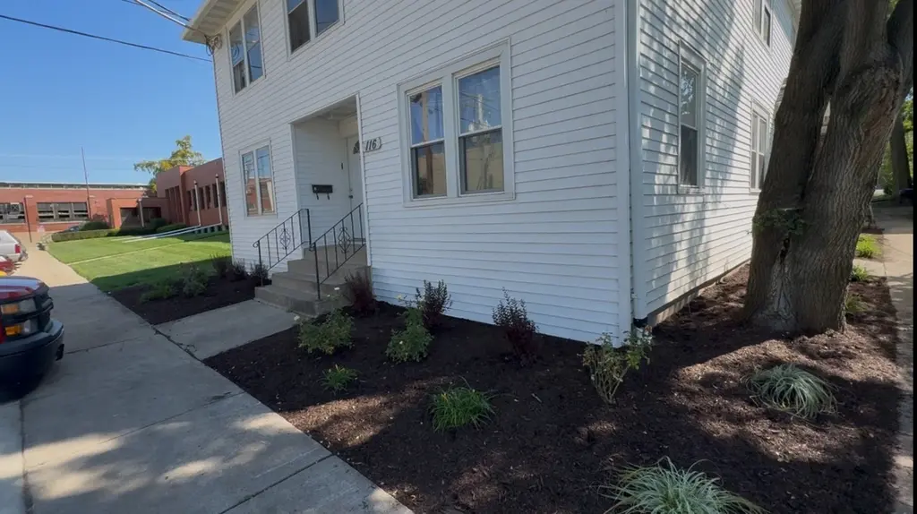 116 N 9th St