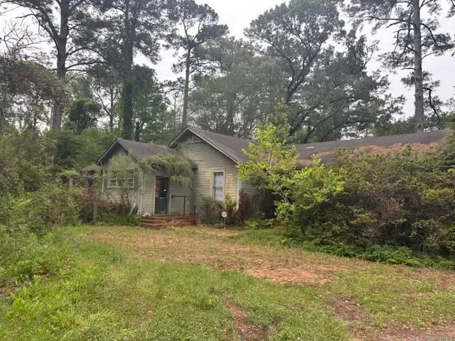 2200 Jefferson Hwy