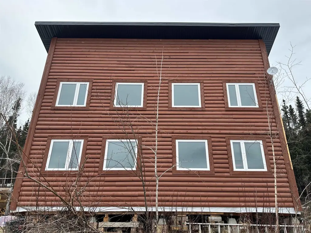 1535 Teslin Trl