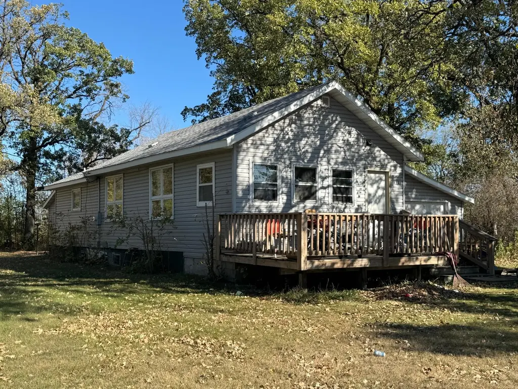 623 E Adams Ave