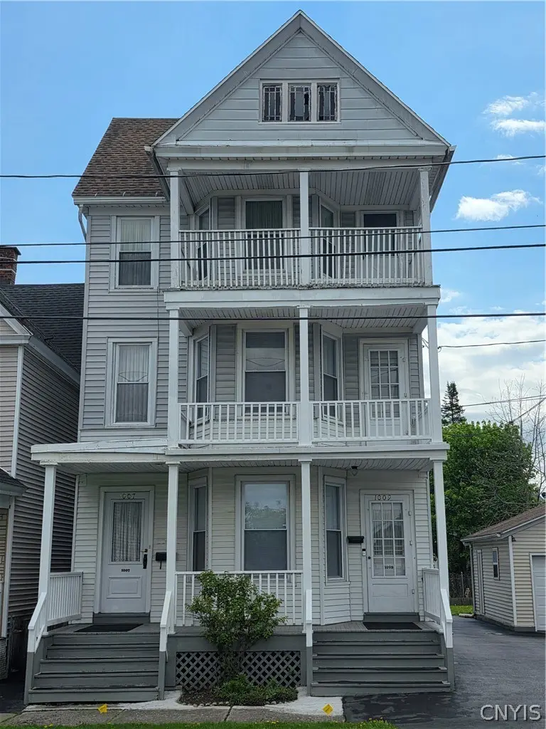 1007 Morris
